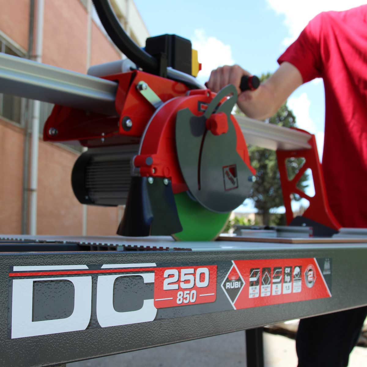 Rubi DC-250 850 38"Rail Saw