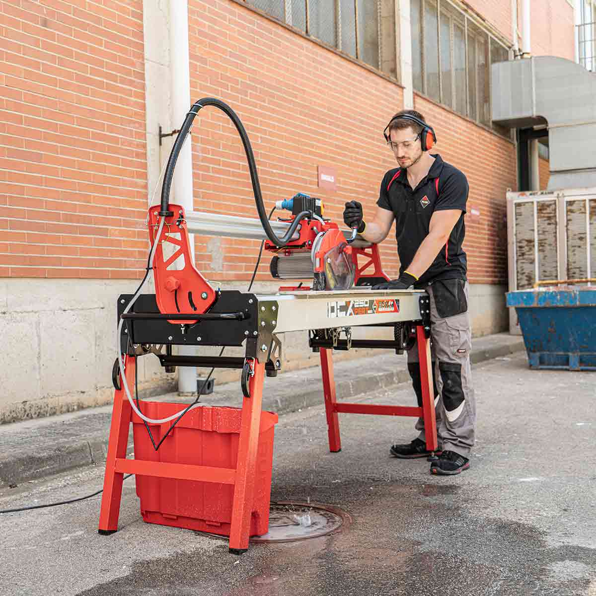 Rubi Tools DCX-250 Xpert Wet Saw – Gulf Coast Flooring Distributor LLC